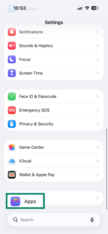 The apps option in the iPhone settings menu is highlighted.